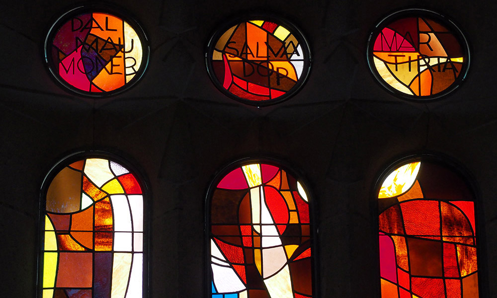 vitrales de la Sagrada Familia de Barcelona Joan Vila Grau Gaudi Objetos con Vidrio