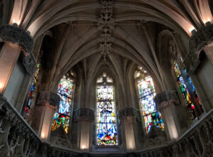 Chapelle Saint Hubert Amboise, Francia Vitrales de Max Ingrand