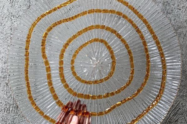 Marian Brenes
Costa Rica 
Vitrofusión
Glass Art
Objetos con Vidrio