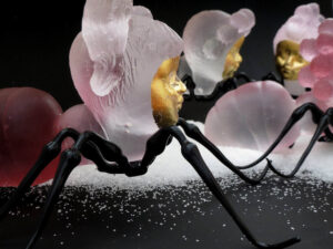 Krista Israel Glass Artist Objetos con Vidrio 2022IYOG