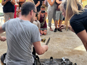 Bufar i fer ampolles ACAV Barcelona