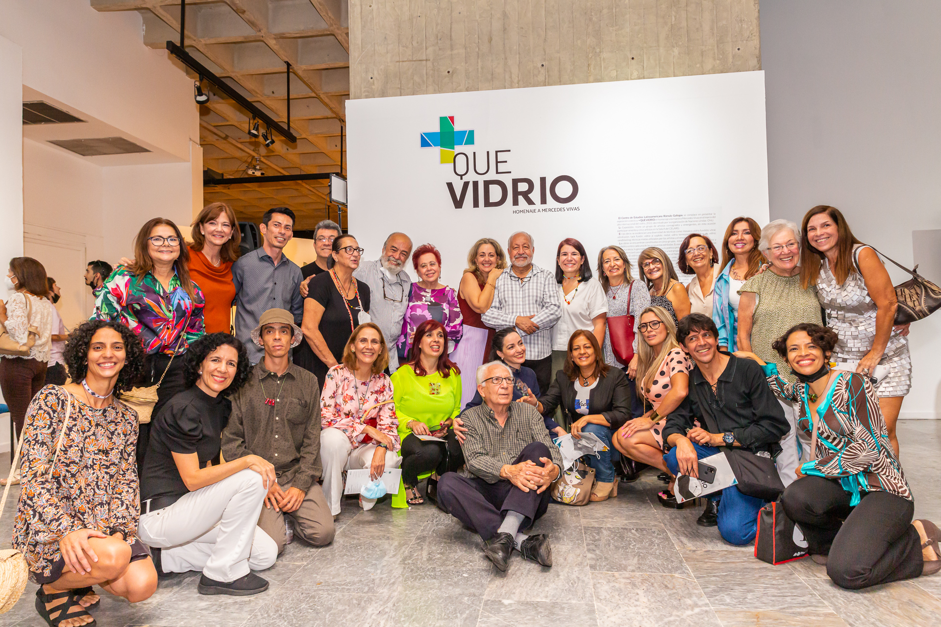 + que vidrio Vidrio Venezuela Expo colectiva