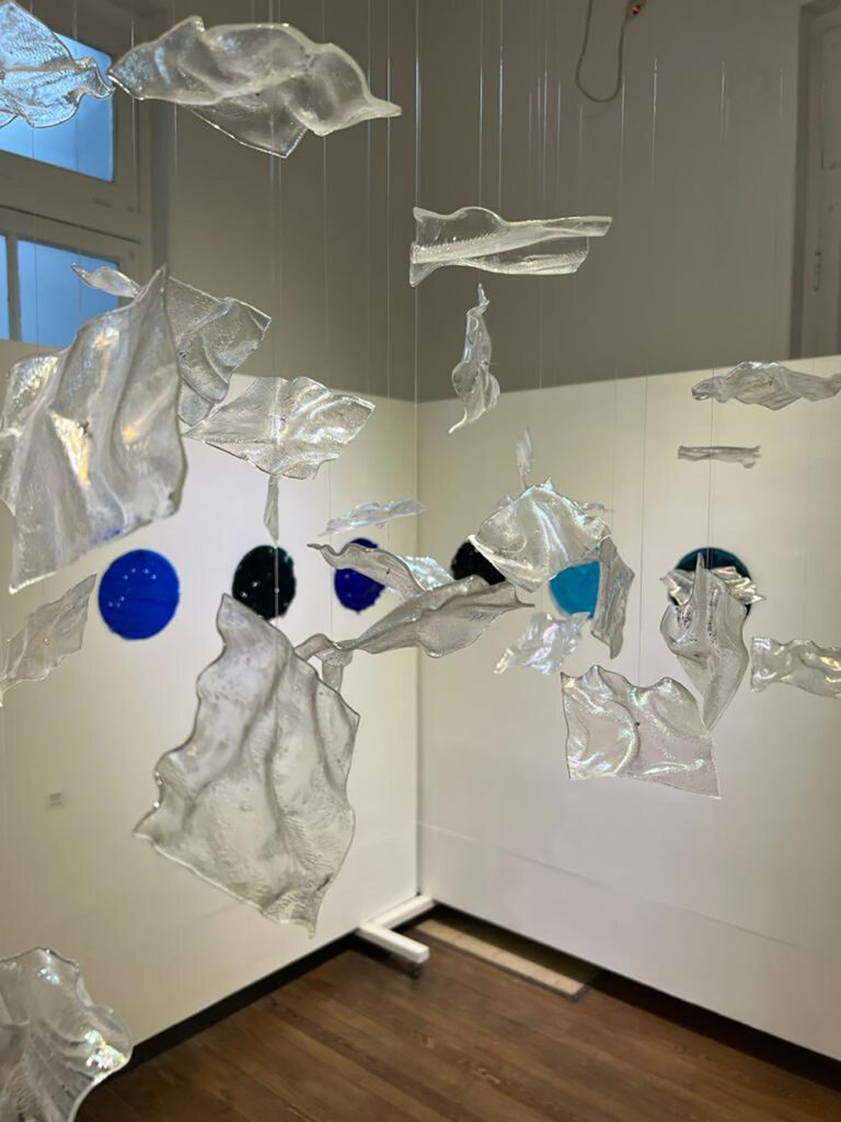 Ivanna Sola Escultura en vidrio