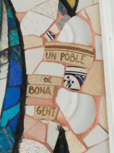 Martín La Spina Bèstia de Foc Mosaico con vidrio y cerámica Sant Jordi
