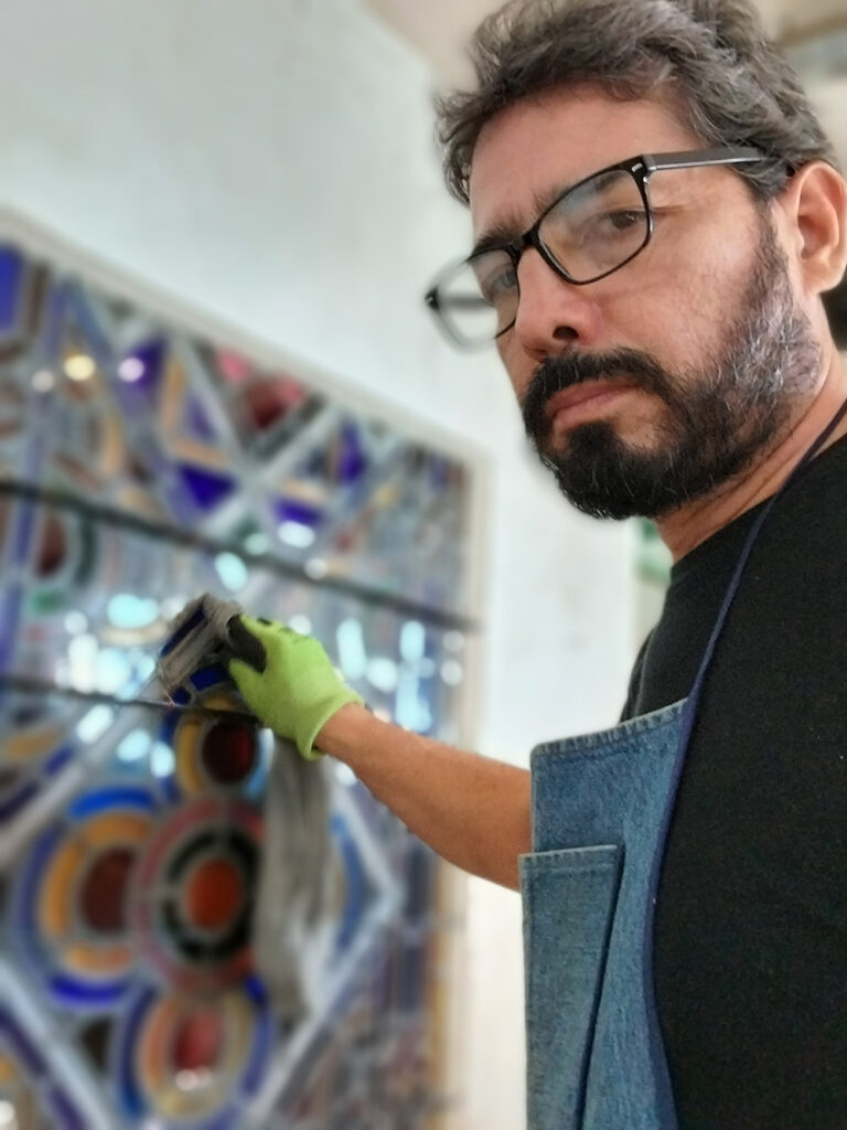 Las Vidrieras de la Iglesia de los Jesuitas de Valencia Ximo Roca Empar Boix Fernando Pérez Quimbaya