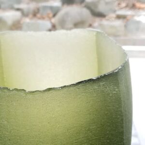 Joon Yong Kim glass art Blown glass