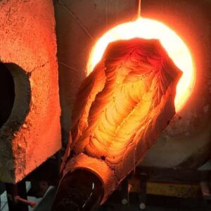 Joon Yong Kim glass art Blown glass