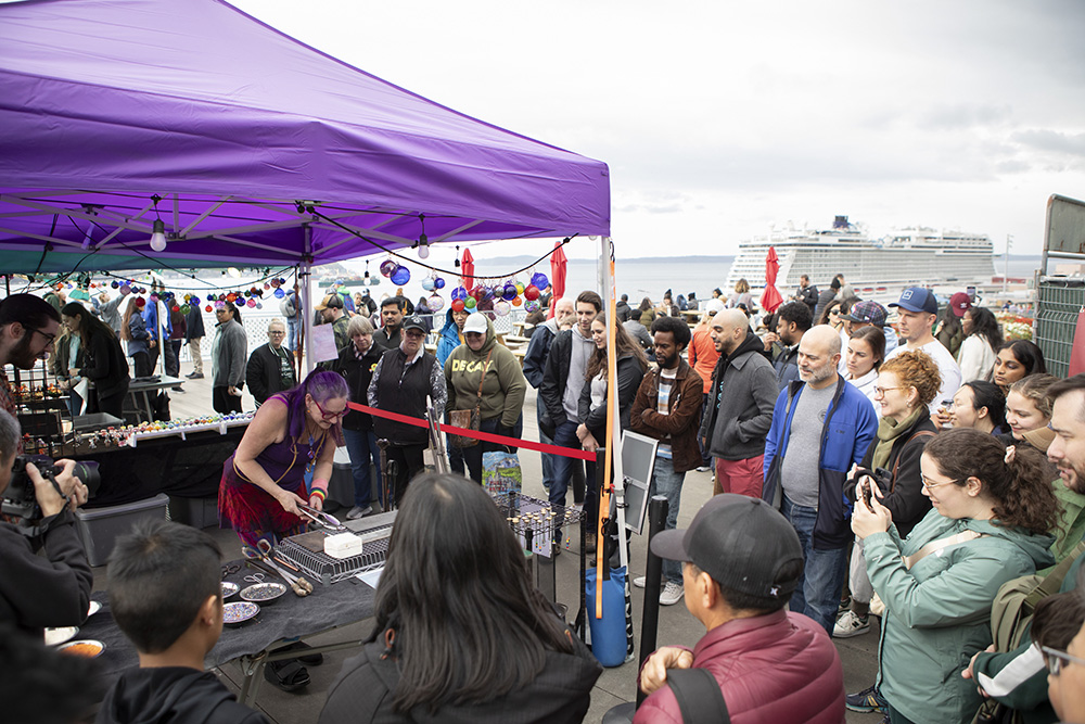 Refract: The Seattle Glass Experience Dale Chihuly