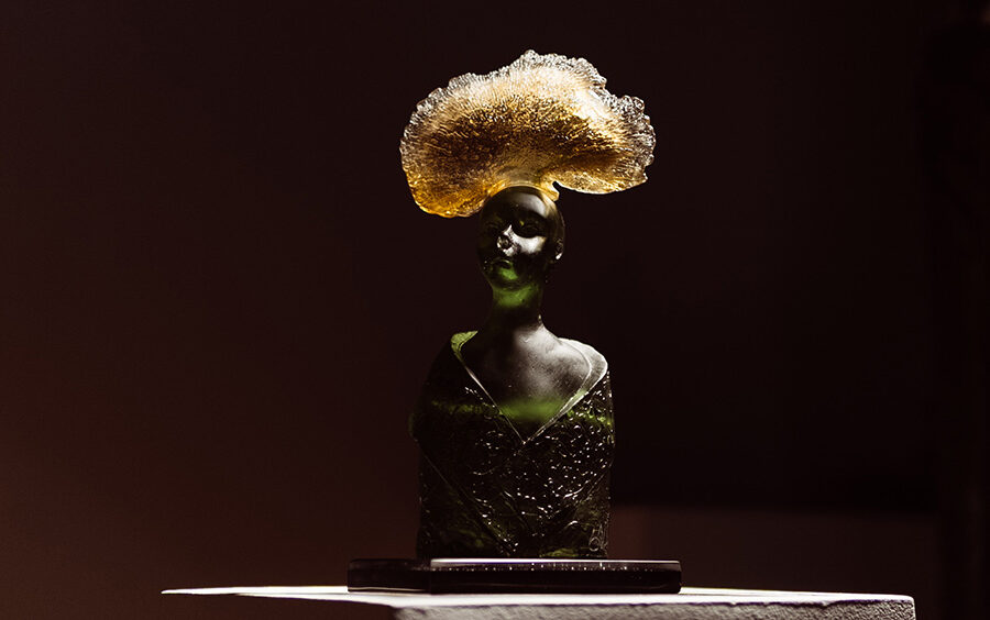 Gladys Sevillano Glass Artist Casting glass Artista en vidrio Escultura