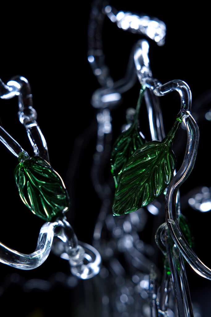 Ingrid Bahna obra “Atrapando el Viento”, presentada en ARTWEEK 2025, Centro Cultural Estación Mapocho, Santiago de Chile.