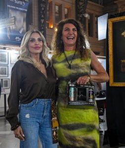 Ingrid Bahna obra “Atrapando el Viento”, presentada en ARTWEEK 2025, Centro Cultural Estación Mapocho, Santiago de Chile.