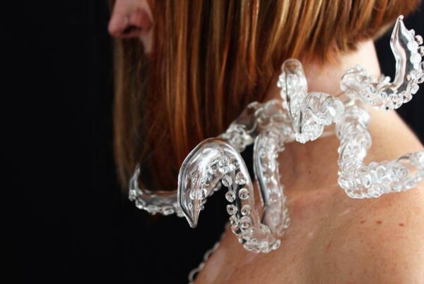 Joyería en vidrio: técnicas contemporáneas en Barcelona ACAV Vidre Nuria Torrente