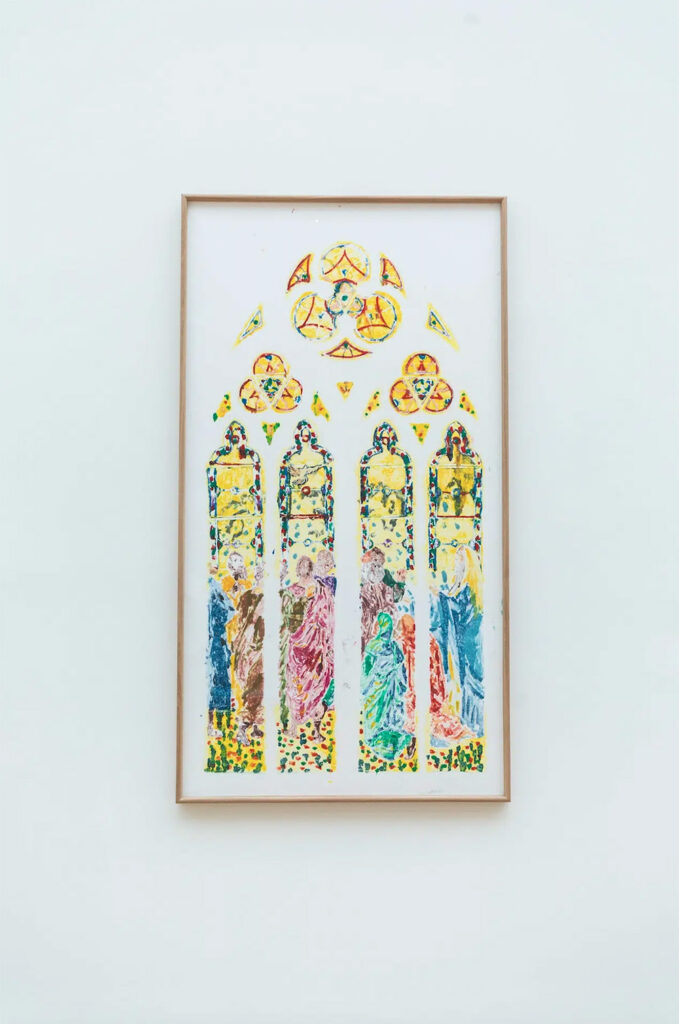 Vidrieras contemporáneas de Notre-Dame de París en el marco del debate sobre la restauración patrimonial tras el incendio y la intervención de la artista Claire Tabouret. (Foto: © Caleb Marshall, 2025)