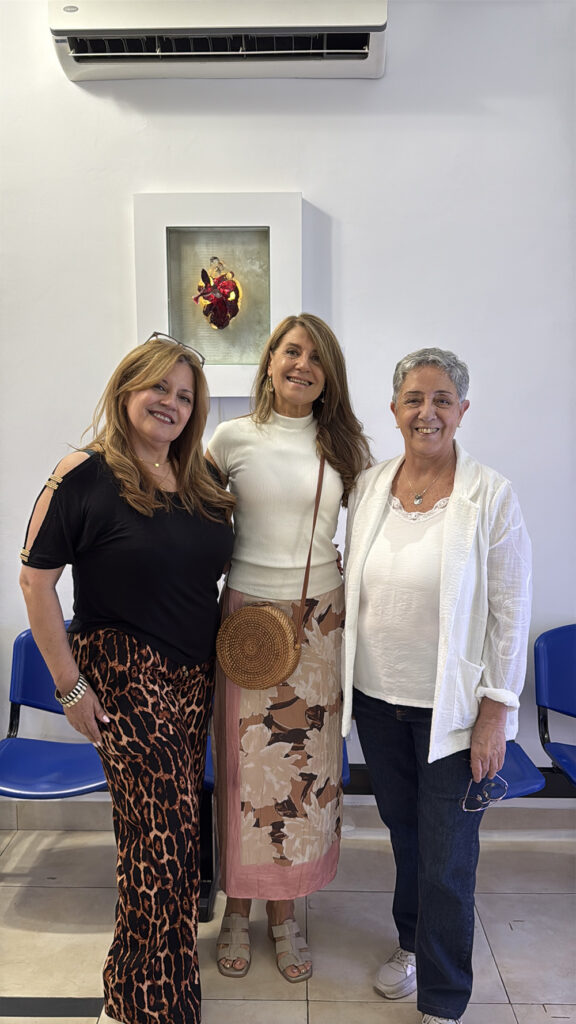 Anatomía de lo Inesperado, de Marisa Berrone: cinco estudios sobre la materia emocional Rosario, Santa Fé Arte en Vidrio Corazón de vidrio Anatomía de lo Inesperado, de Marisa Berrone: cinco estudios sobre la materia emocional Rosario, Santa Fé Arte en Vidrio Corazón de vidrio