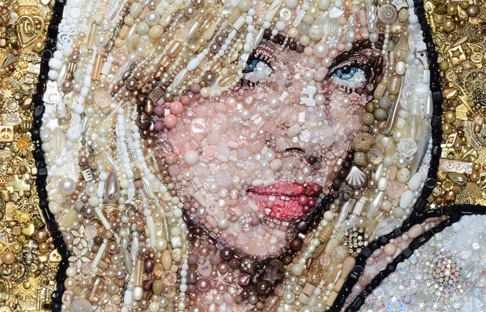 Sarah Gwyer embroidery / brooch / handmade Bead Embroidery Bordado con cuentas de vidrio Sarah Gwyer embroidery / brooch / handmade Bead Embroidery Bordado con cuentas de vidrio