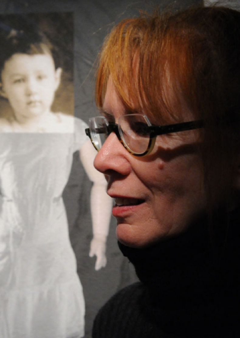 Mettre la tête où l’on pense, exposición de la artista canadiense Michèle Lapointe en el Museo de Arte en Vidrio de Alcorcón (MAVA). Instalación que combina vidrio artístico, fotografía y objetos para explorar la fragilidad humana a través de efectos ópticos y una puesta en escena inmersiva. Abierta hasta el 22 de febrero de 2026.