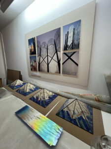 Arte y oficio del vitral. Restauración y obra de autor aplicada a la arquitectura e interiorismo. Larga trayectoria profesional, docencia y taller. Pere Valldepérez vitralls Valldepérez Objetos con Vidrio