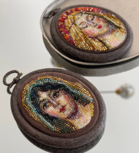 chepp.project Valeria_Khrystyna / embroidery / brooch / handmade Bead Embroidery Bordado con cuentas de vidrio