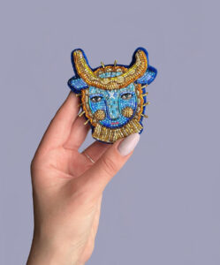 chepp.project Valeria_Khrystyna / embroidery / brooch / handmade Bead Embroidery Bordado con cuentas de vidrio