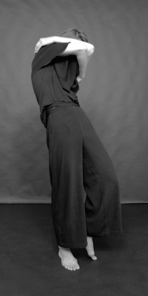 Mettre la tête où l’on pense, exposición de la artista canadiense Michèle Lapointe en el Museo de Arte en Vidrio de Alcorcón (MAVA). Instalación que combina vidrio artístico, fotografía y objetos para explorar la fragilidad humana a través de efectos ópticos y una puesta en escena inmersiva. Abierta hasta el 22 de febrero de 2026. Mettre la tête où l’on pense, exposición de la artista canadiense Michèle Lapointe en el Museo de Arte en Vidrio de Alcorcón (MAVA). Instalación que combina vidrio artístico, fotografía y objetos para explorar la fragilidad humana a través de efectos ópticos y una puesta en escena inmersiva. Abierta hasta el 22 de febrero de 2026.