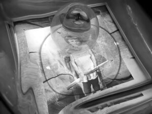 Mettre la tête où l’on pense, exposición de la artista canadiense Michèle Lapointe en el Museo de Arte en Vidrio de Alcorcón (MAVA). Instalación que combina vidrio artístico, fotografía y objetos para explorar la fragilidad humana a través de efectos ópticos y una puesta en escena inmersiva. Abierta hasta el 22 de febrero de 2026.