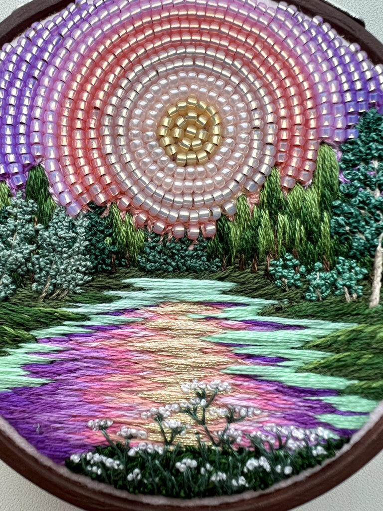 Zmeksa Ksenia Zimenko embroidery / brooch / handmade Bead Embroidery Bordado con cuentas de vidrio Zmeksa Ksenia Zimenko embroidery / brooch / handmade Bead Embroidery Bordado con cuentas de vidrio