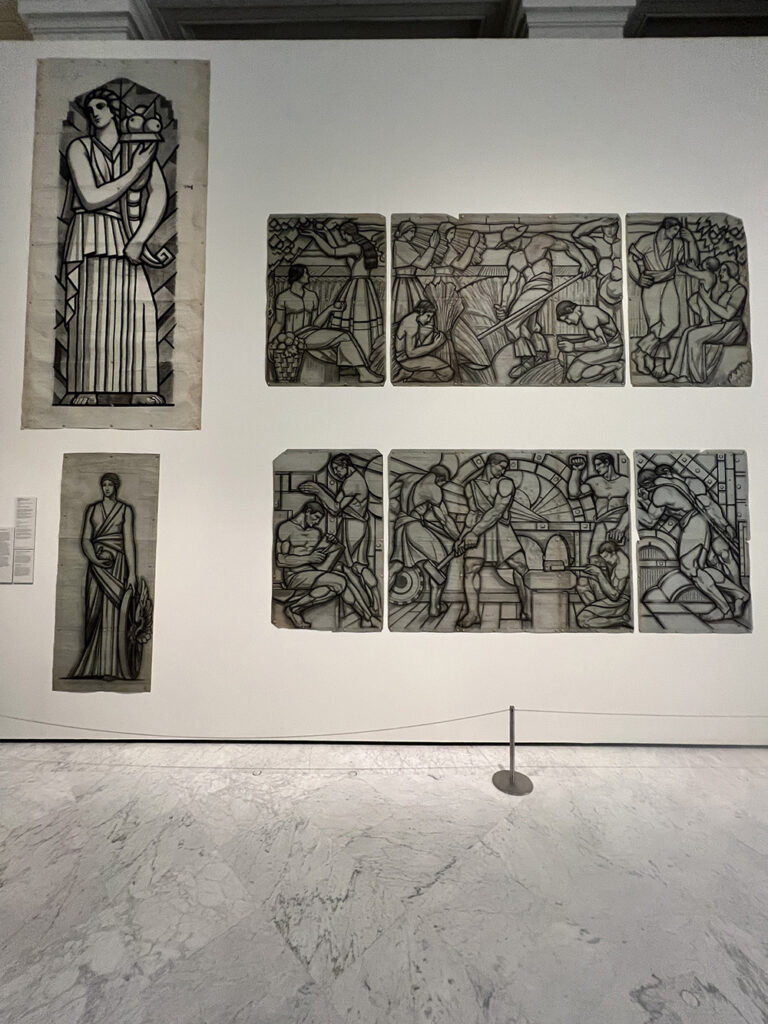 exposición Alegorías de un porvenir en el Banco de España, donde las vidrieras de la ampliación (1933-1934) de los talleres de la Casa Maumejean en Madrid combinan Art Déco, progreso y modernidad, según los estudios de Víctor Nieto Alcaide y Carlos Muñoz de Pablos. Una experiencia imprescindible para amantes del vidrio artístico y la historia.