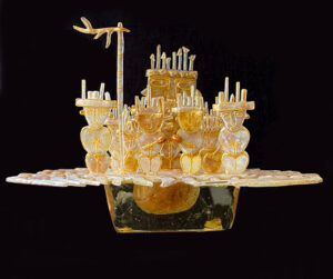 Obras en vidrio de Claudia Henao inspiradas en arte precolombino en Cultural Council Palm Beach