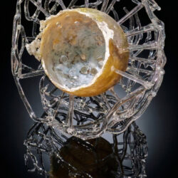 Exposición de vidrio contemporáneo “Modos de Insistir” en Imagen Vitral, muestra colectiva de 21 artistas con curaduría de Paula Lekerman en Buenos Aires.