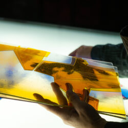 Glass Artist Open Studio ? CAN PINYONAIRE VITRALLS Miércoles 8 y jueves 9 de 10 a 13h Puertas abiertas - Demostraciones y explicaciones personalizadas. Sin inscripción previa Dirección: Travesía Auriga 5 Local bajos. 17004 Girona Instagram: @canpinyonaire