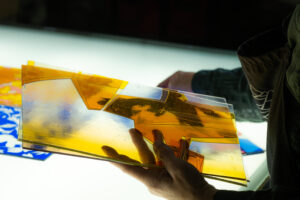 Glass Artist Open Studio ? CAN PINYONAIRE VITRALLS Miércoles 8 y jueves 9 de 10 a 13h Puertas abiertas - Demostraciones y explicaciones personalizadas. Sin inscripción previa Dirección: Travesía Auriga 5 Local bajos. 17004 Girona Instagram: @canpinyonaire
