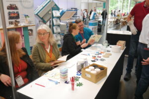 Feria del vidrio en Europa: Glasmesse 2026 reúne vidrio coloreado, herramientas, maquinaria, workshops y networking para artistas y profesionales del sector.