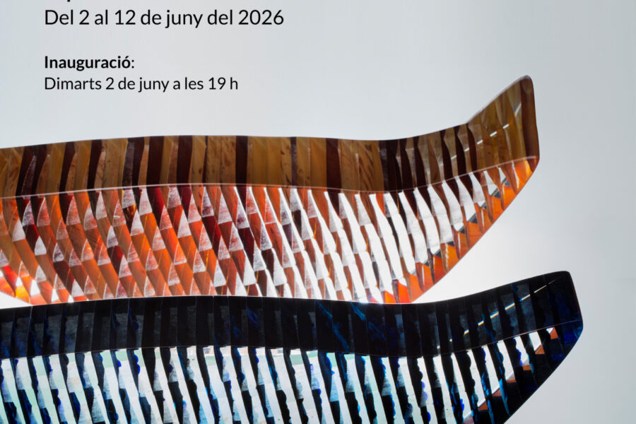 “Exposición EN DIÁLOGO de ACAV en Barcelona, muestra de arte contemporáneo en vidrio.”