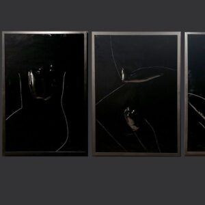 obra de vidrio contemporáneo en exposición Stanislav Libenský Award Praga escultura en vidrio arte contemporáneo exposición internacional en Praga detalle de pieza artística en vidrio contemporáneo luz y transparencia exposición de arte en vidrio en el Clam Gallas Palace Praga artistas emergentes del vidrio exhibición internacional Stanislav Libenský Award