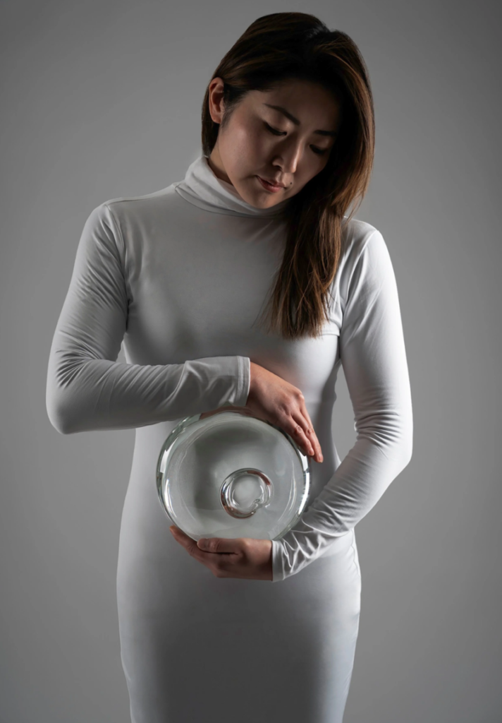 Fumi Amano vidrio contemporáneo arte en vidrio escultura en vidrio artista del vidrio vidrio reciclado glass art arte contemporáneo vidrio artístico artistas japoneses del vidrio
