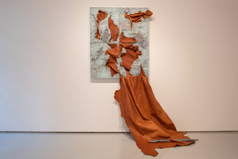 Helô Sanvoy vidrio contemporáneo arte en vidrio arte contemporáneo artista brasileño escultura en vidrio instalación artística Objetos con Vidrio glass art contemporary glass art