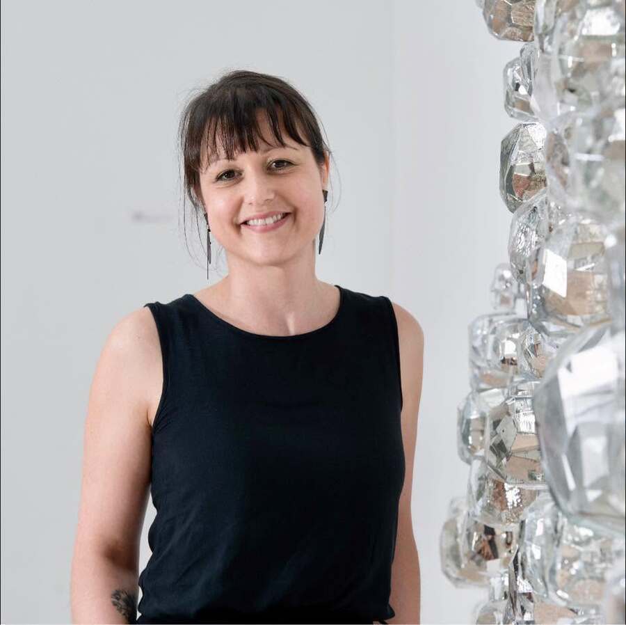 Joanna Manousis - vidrio contemporáneo glass artist Joanna Manousis - vidrio contemporáneo glass artist
