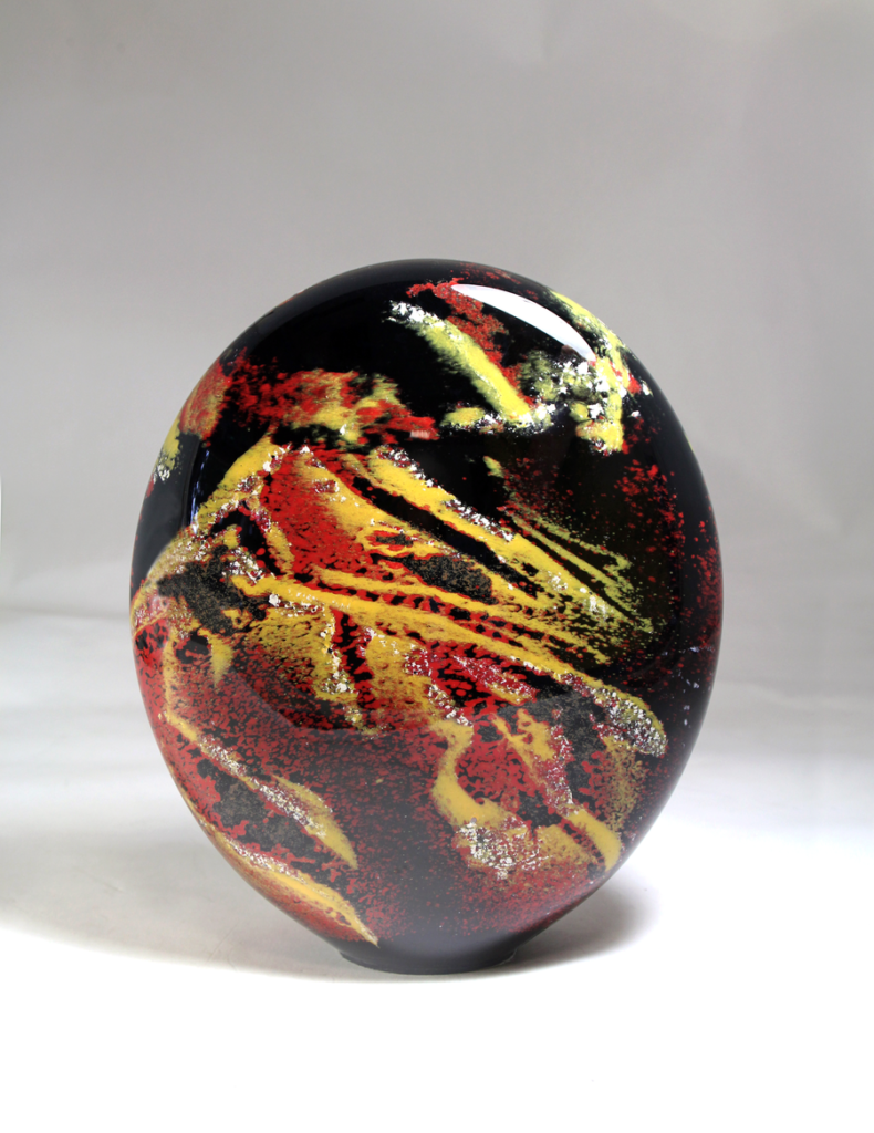 LEO, Emergence magmatique - copie Segunda edición del Salon international du Verre PARIS14, con artistas internacionales y obras de vidrio contemporáneo en París.
