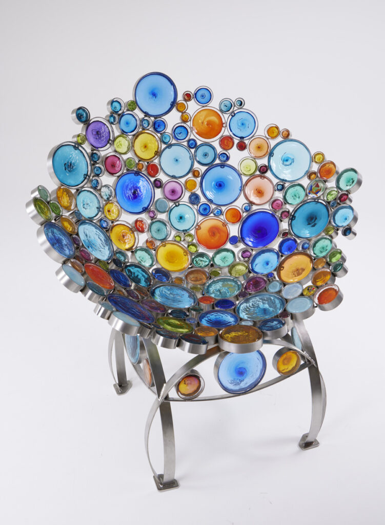 Picaud Fabienne Segunda edición del Salon international du Verre PARIS14, con artistas internacionales y obras de vidrio contemporáneo en París.