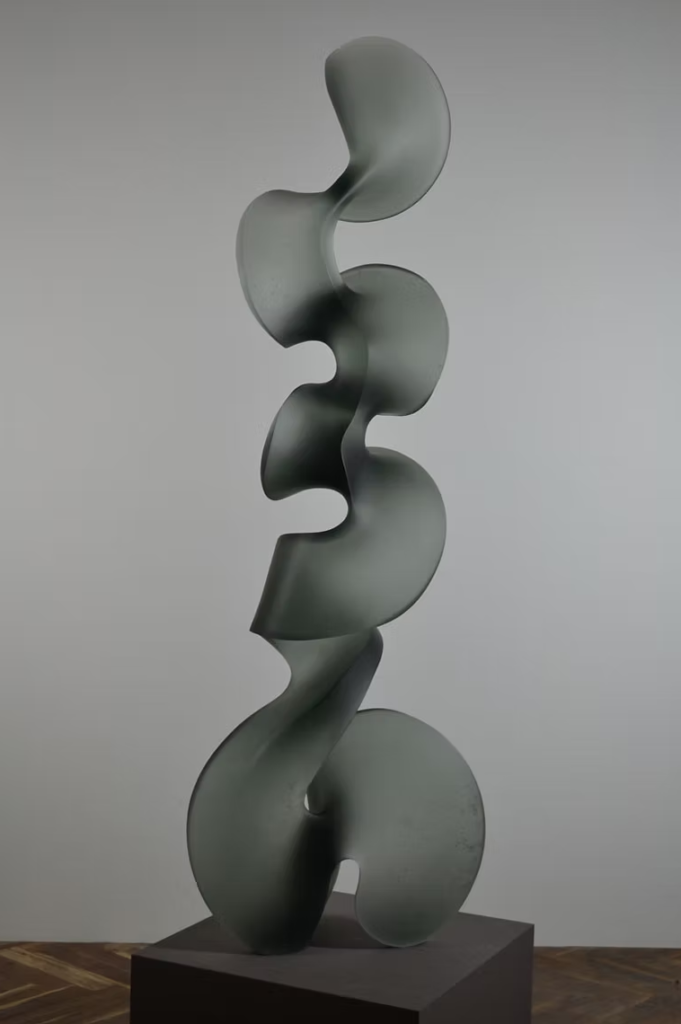 Vladimíra Klumpar vidrio escultura en vidrio contemporáneo vidrio contemporáneo checo vidrio fundido kiln casting artistas del vidrio contemporáneo escultura de vidrio Stanislav Libenský Vladimíra Klumpar vidrio escultura en vidrio contemporáneo vidrio contemporáneo checo vidrio fundido kiln casting artistas del vidrio contemporáneo escultura de vidrio Stanislav Libenský